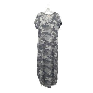 Sweet Lovely Camo Maxi T-Shirt Dress Short Sleeve Gray/White Size Large